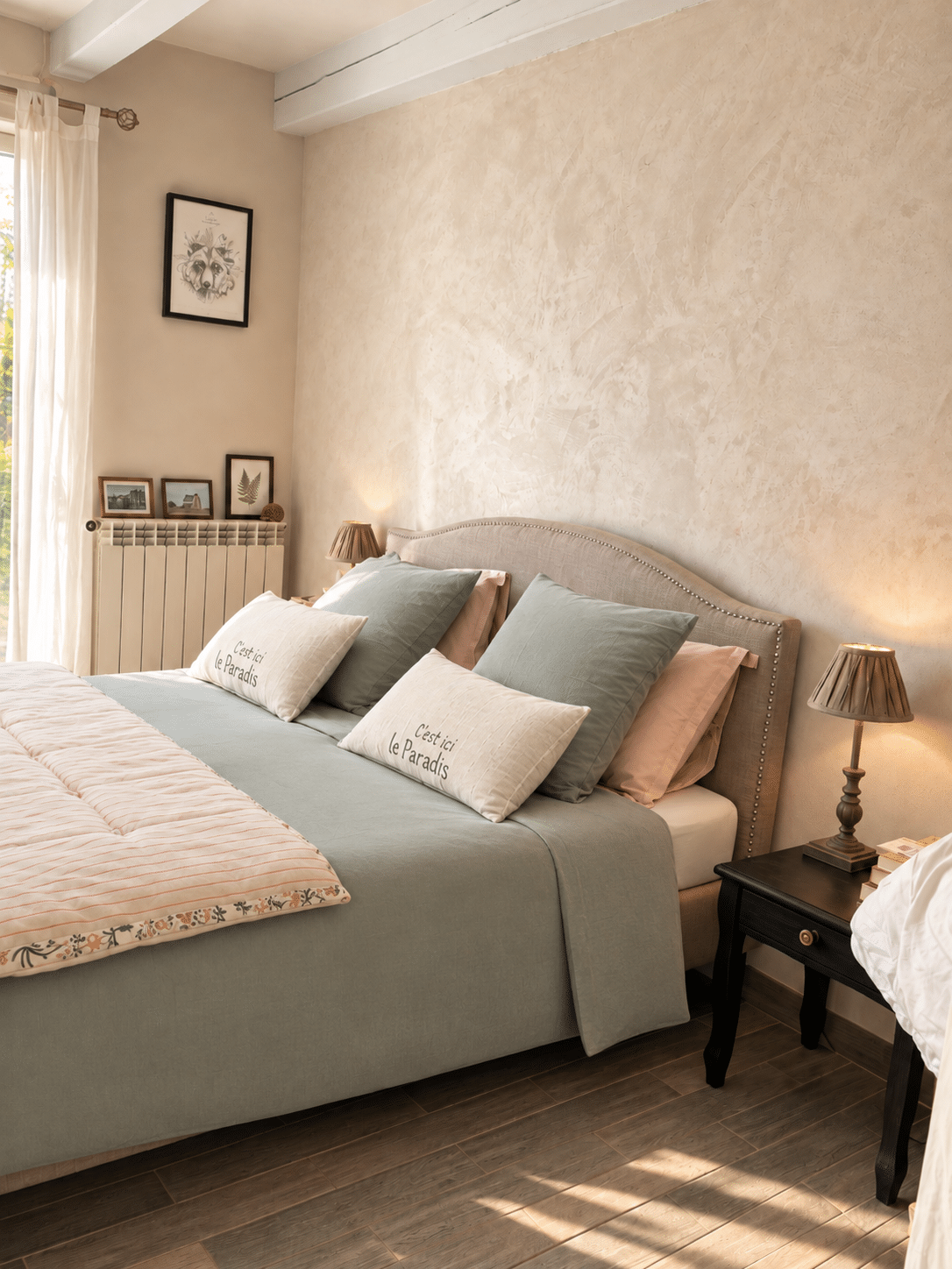 Villa d'architecte à vendre au Castellet : chambre · Maison & Vous