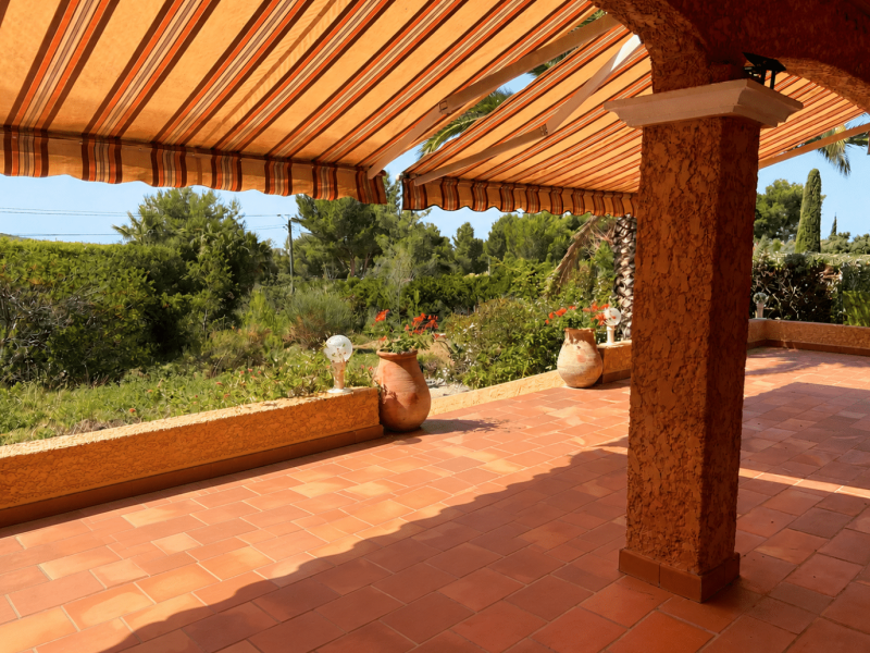 La Nature en Provence, villa provençale de plain-pied avec piscine à vendre à La Cadière-d'Azur